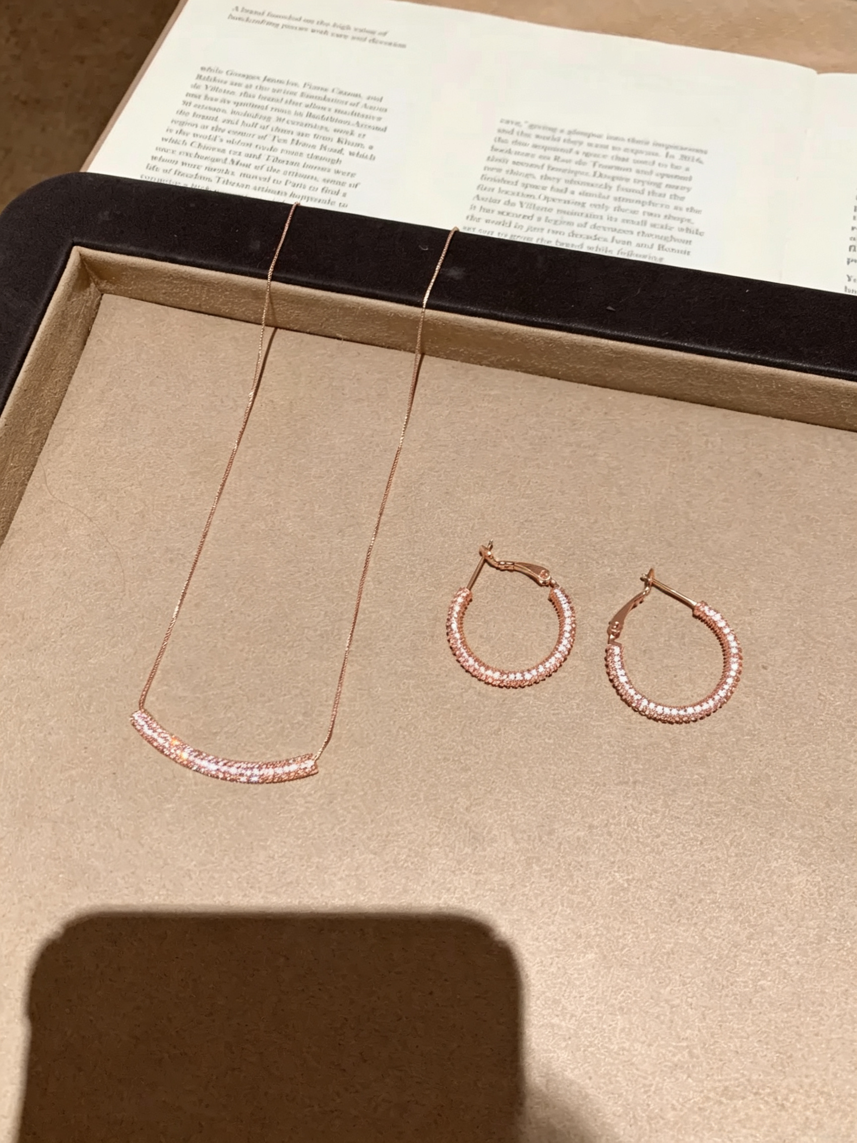 Rose Gold Pavé Curve Jewelry Set
