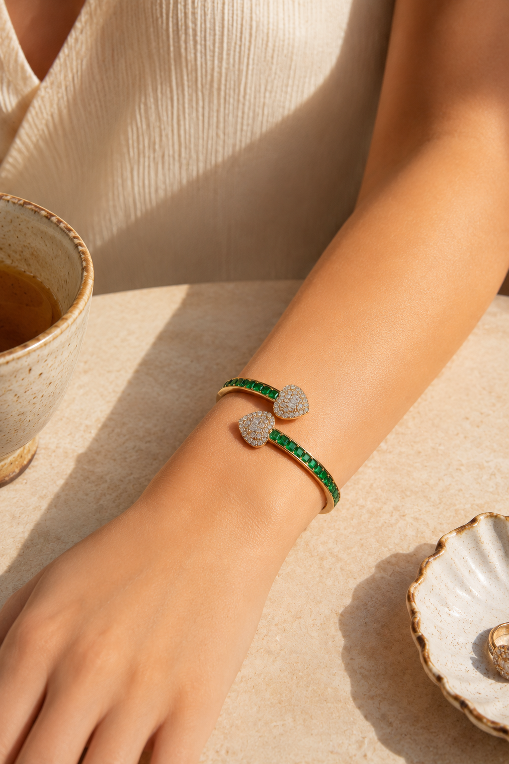 Sparkling Emerald Heart Bangle