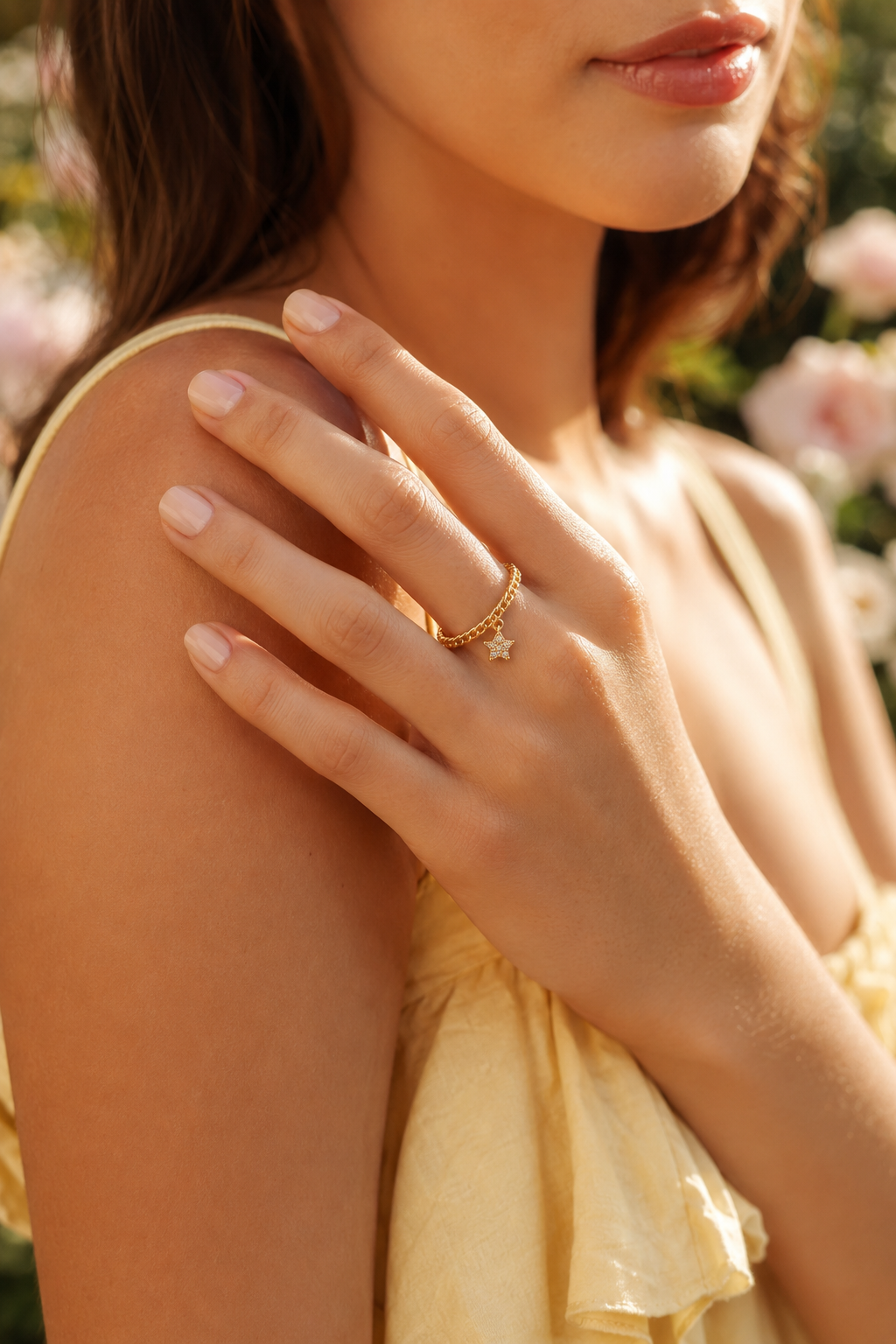 Gold Star Zircon Charm Chain Ring