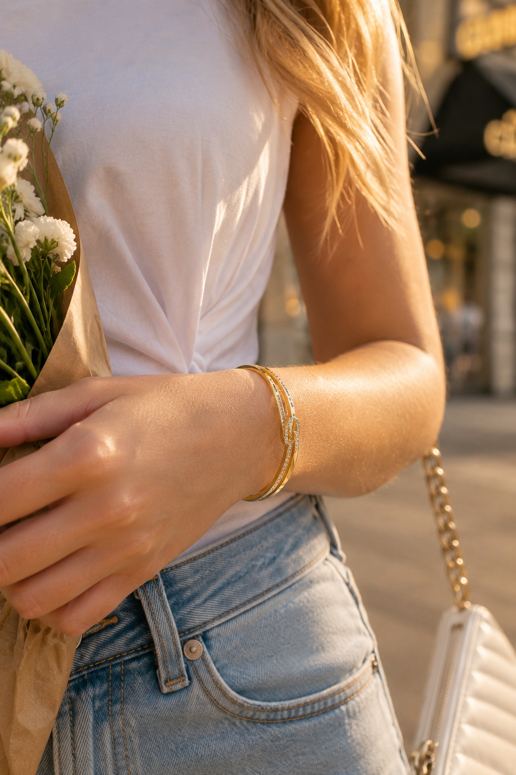 Eternal Knot Pavé Gold Bangle